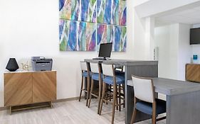 Best Western Plus Executive Hotel & Suites